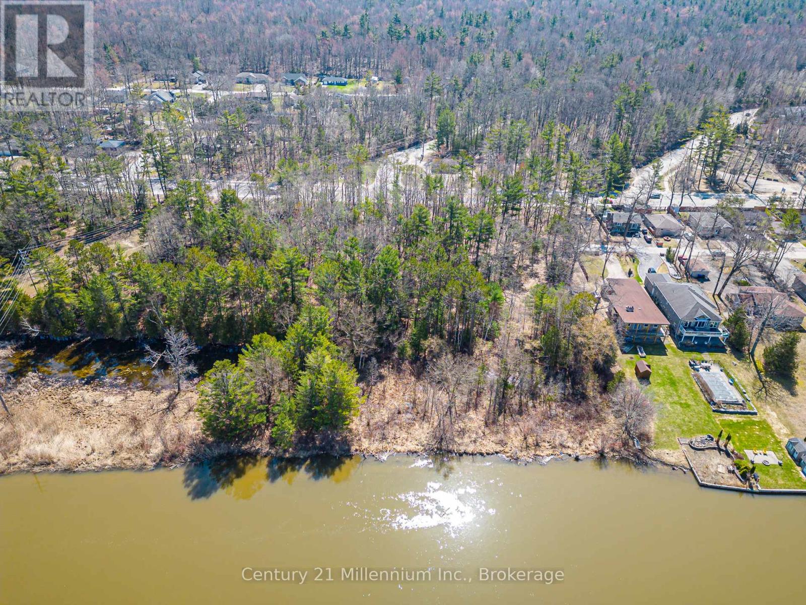 8 Poplar Street, Wasaga Beach, Ontario  L9Z 2X5 - Photo 44 - S13025998