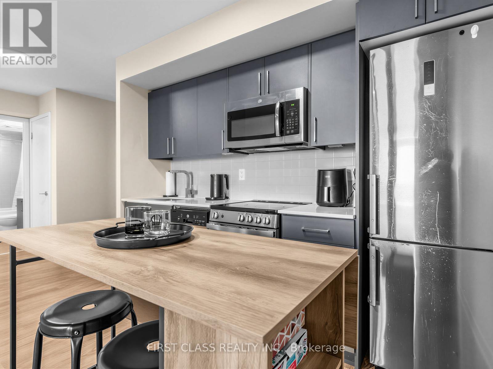 616 - 38 Monte Kwinter Court, Toronto, Ontario  M3H 0E2 - Photo 6 - C13032600