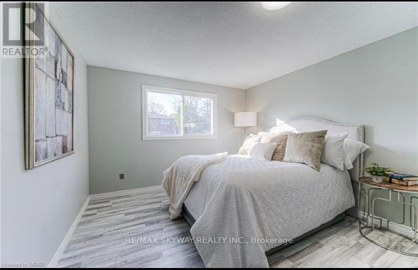 238 B Northlake Drive, Waterloo, Ontario  N2V 1A9 - Photo 6 - X13035140