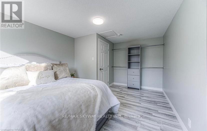 238 B Northlake Drive, Waterloo, Ontario  N2V 1A9 - Photo 7 - X13035140