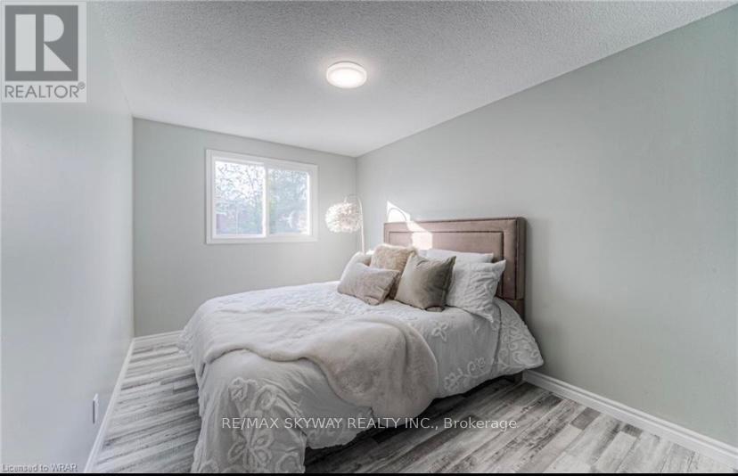 238 B Northlake Drive, Waterloo, Ontario  N2V 1A9 - Photo 8 - X13035140