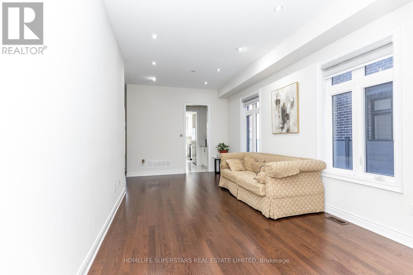 1188 Stag Hollow N, Oakville, Ontario  L6M 4G3 - Photo 6 - W13037462