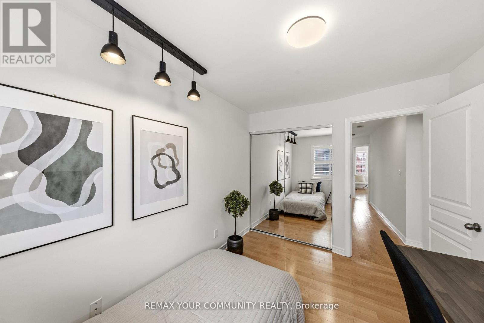 9 Cannes Circle, Toronto, Ontario  M6N 5C9 - Photo 25 - W13037478