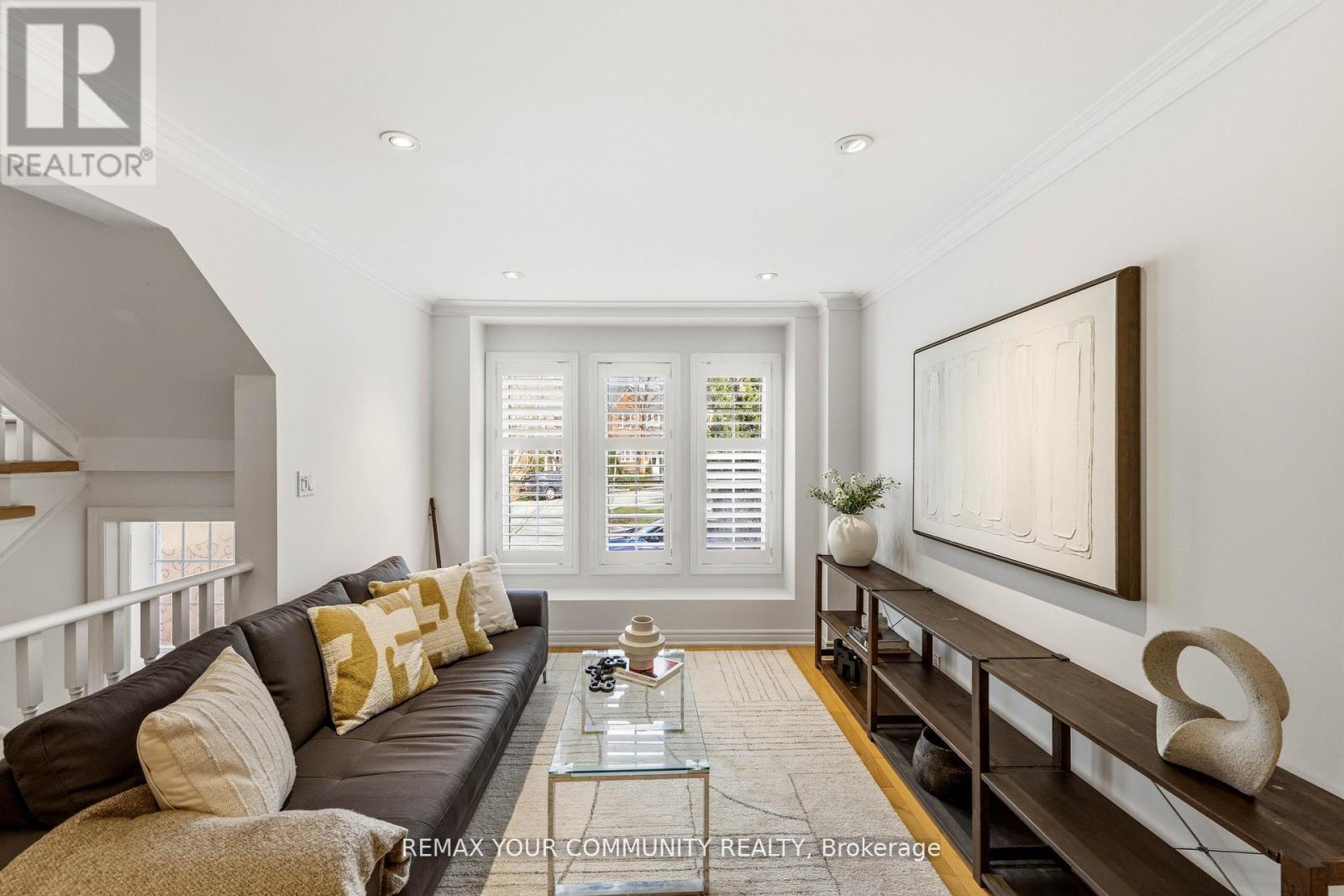 9 Cannes Circle, Toronto, Ontario  M6N 5C9 - Photo 3 - W13037478