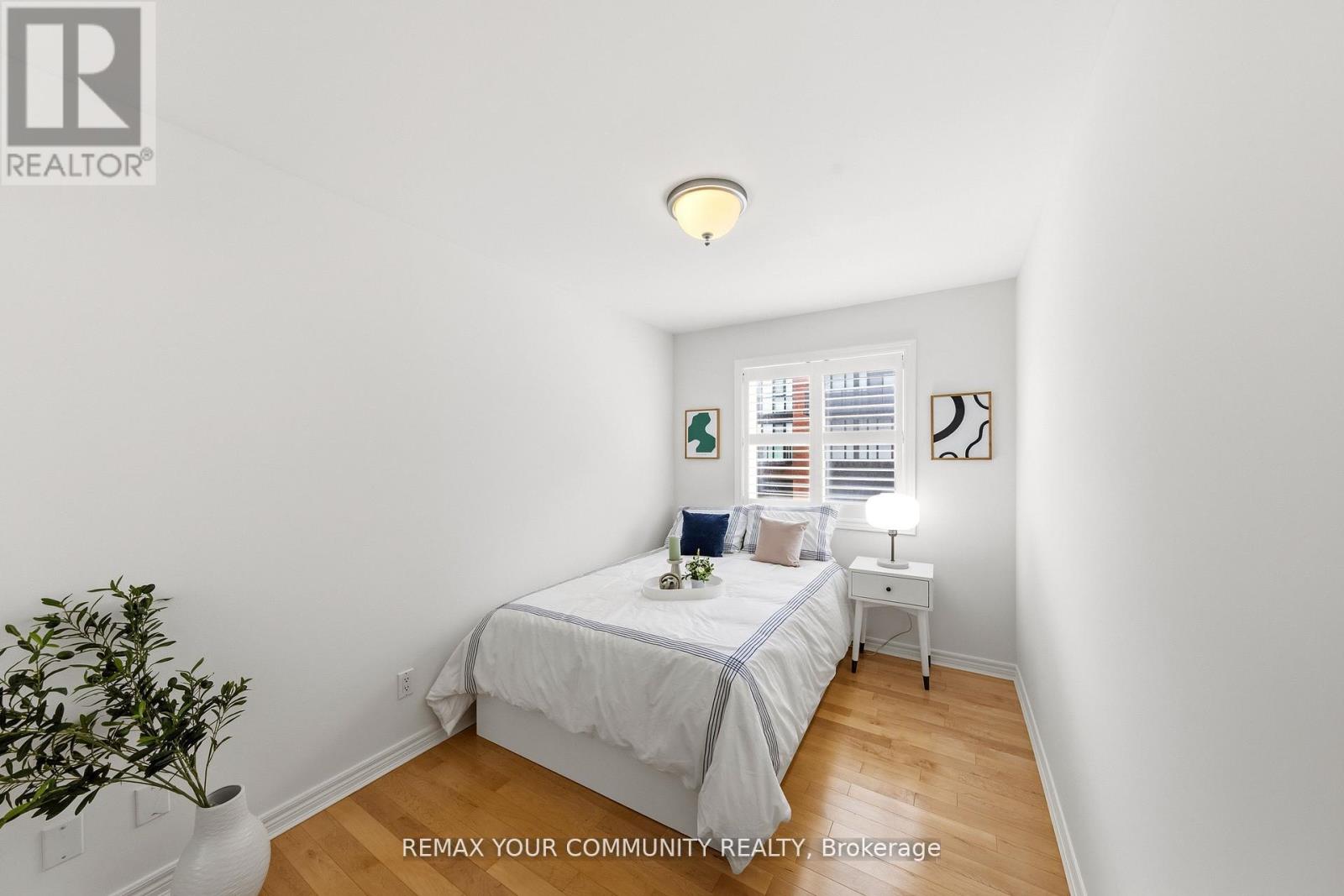 9 Cannes Circle, Toronto, Ontario  M6N 5C9 - Photo 30 - W13037478