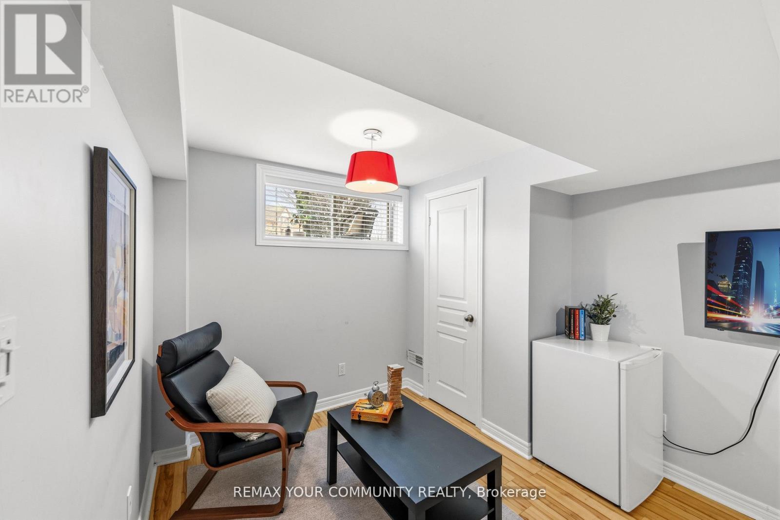 9 Cannes Circle, Toronto, Ontario  M6N 5C9 - Photo 33 - W13037478