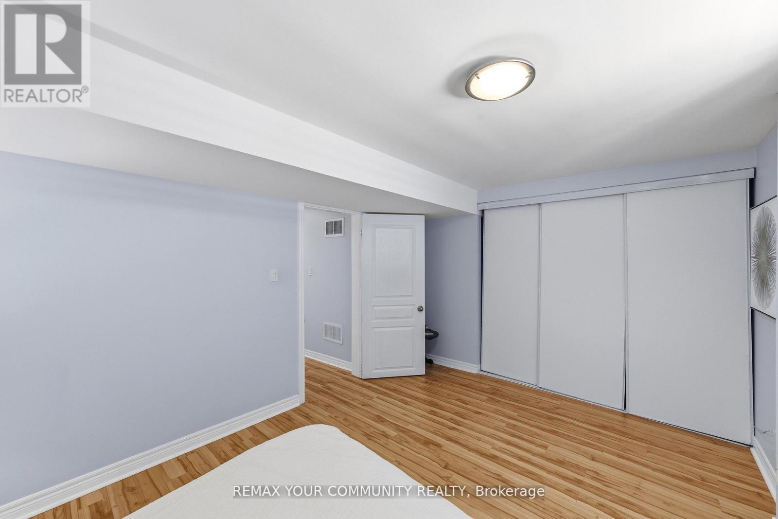 9 Cannes Circle, Toronto, Ontario  M6N 5C9 - Photo 41 - W13037478