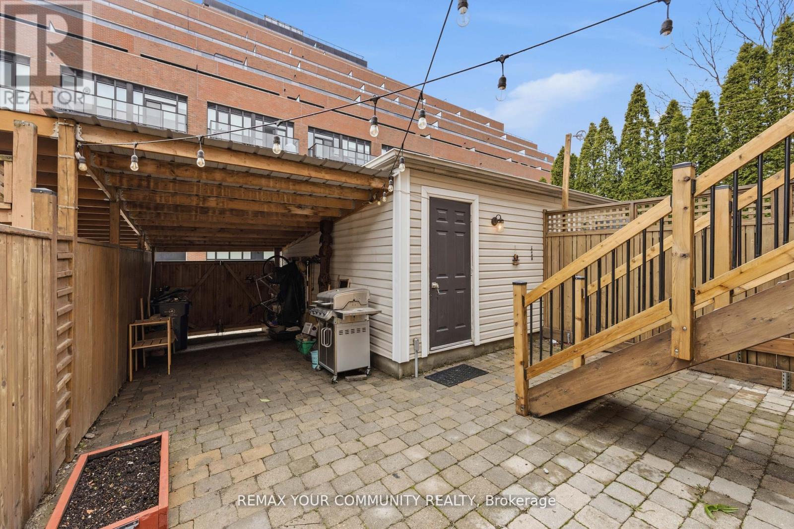 9 Cannes Circle, Toronto, Ontario  M6N 5C9 - Photo 43 - W13037478