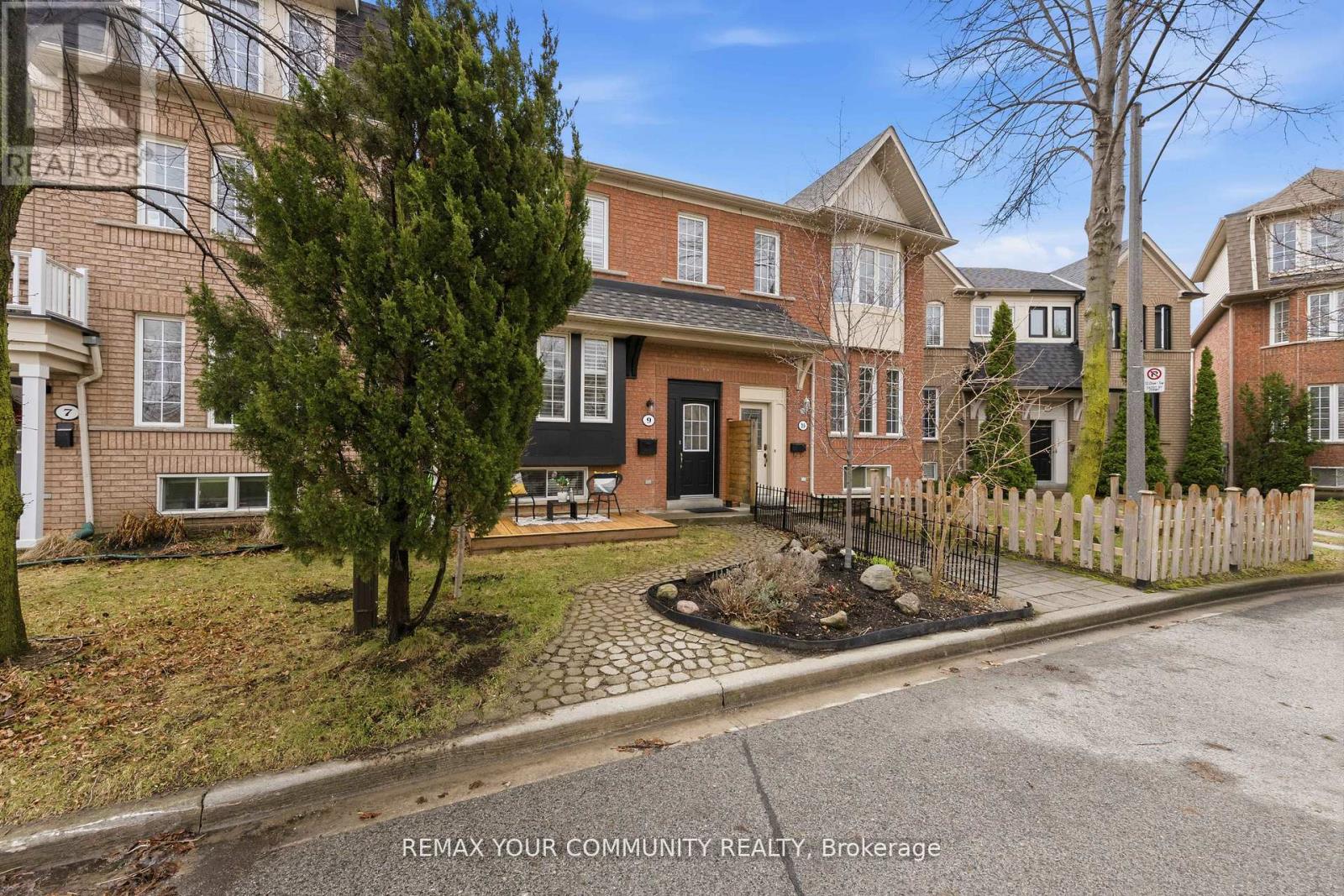 9 Cannes Circle, Toronto, Ontario  M6N 5C9 - Photo 50 - W13037478