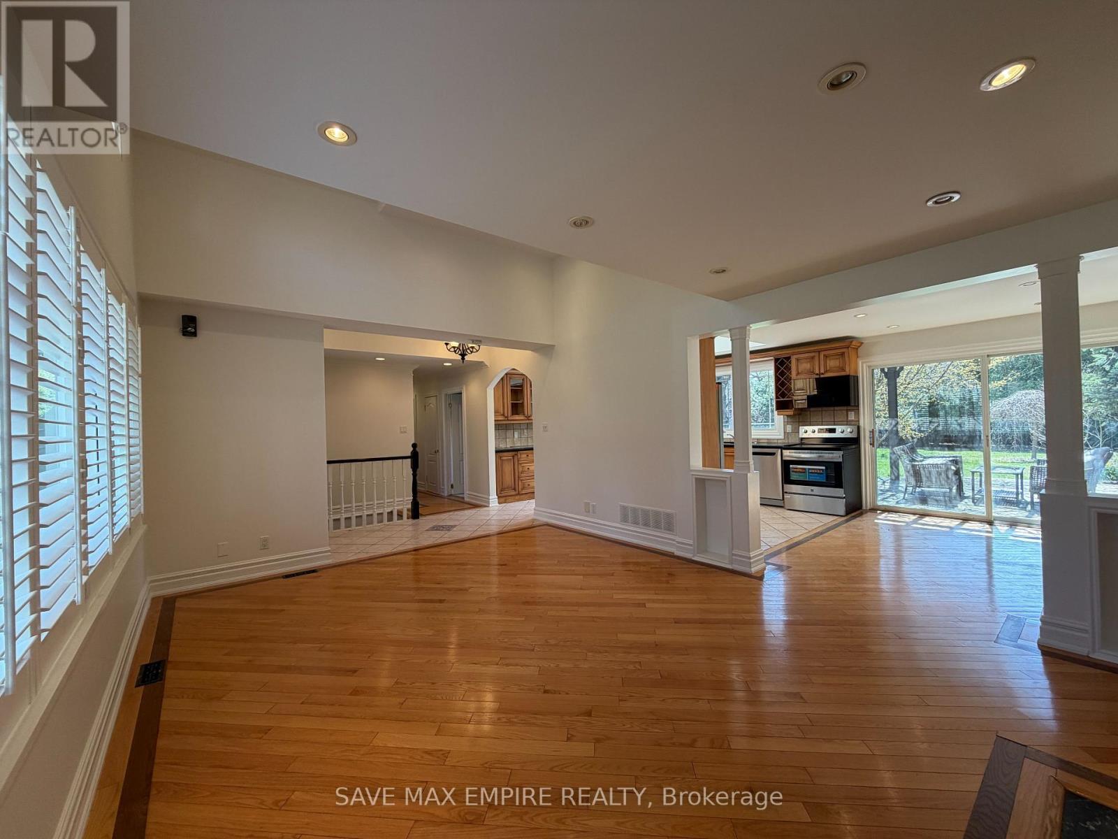 964 Parkland Avenue, Mississauga, Ontario  L5H 3G6 - Photo 7 - W13037500