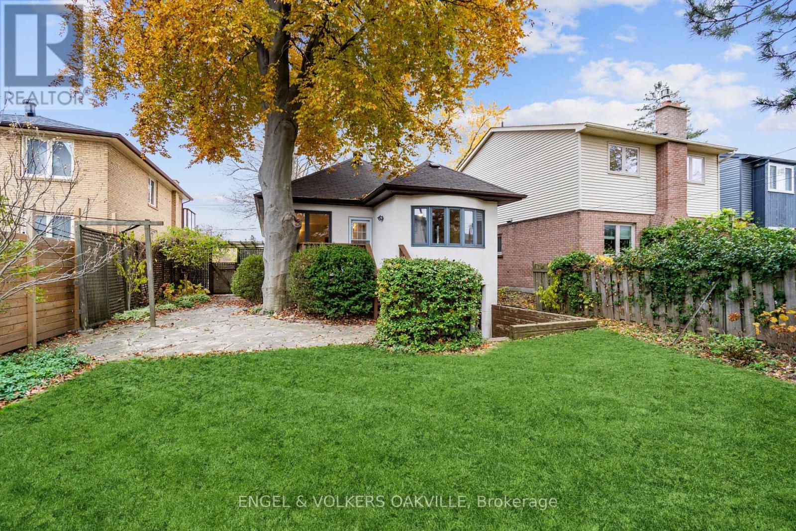 15 Benson Avenue, Mississauga, Ontario  L5H 2P3 - Photo 19 - W13037506