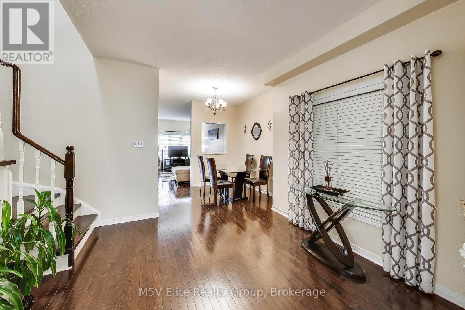 38 Kilrea Way, Brampton, Ontario  L6X 0R1 - Photo 3 - W13037508