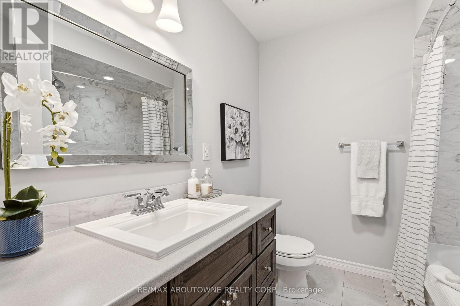 671 Woodview Road, Burlington, Ontario  L7N 3A4 - Photo 28 - W13037524