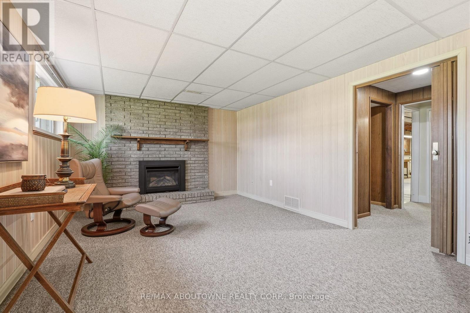 671 Woodview Road, Burlington, Ontario  L7N 3A4 - Photo 32 - W13037524