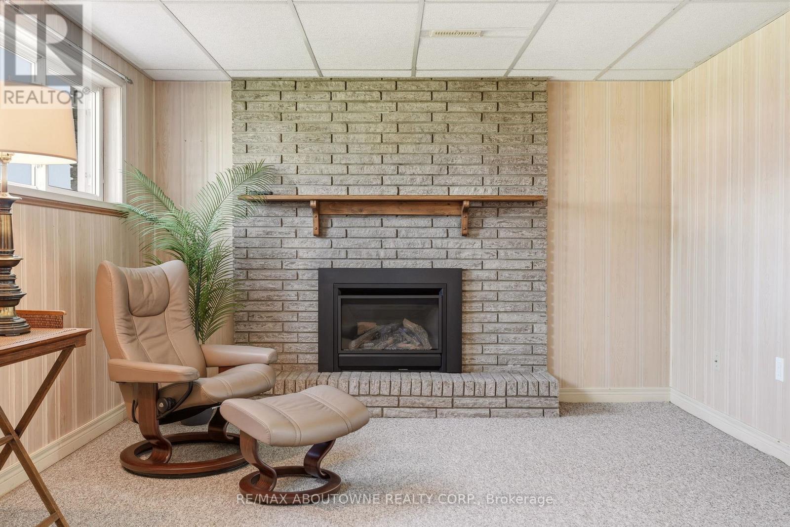 671 Woodview Road, Burlington, Ontario  L7N 3A4 - Photo 33 - W13037524