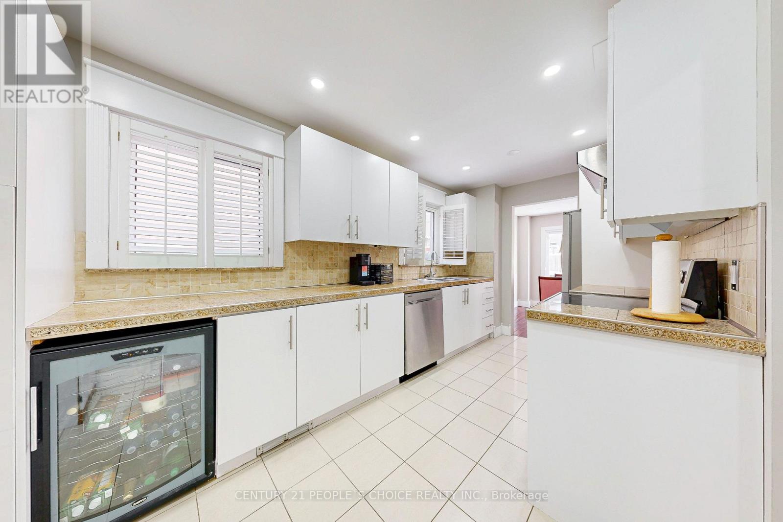 54 Royal Palm Drive, Brampton, Ontario  L6Z 1P6 - Photo 15 - W13037534