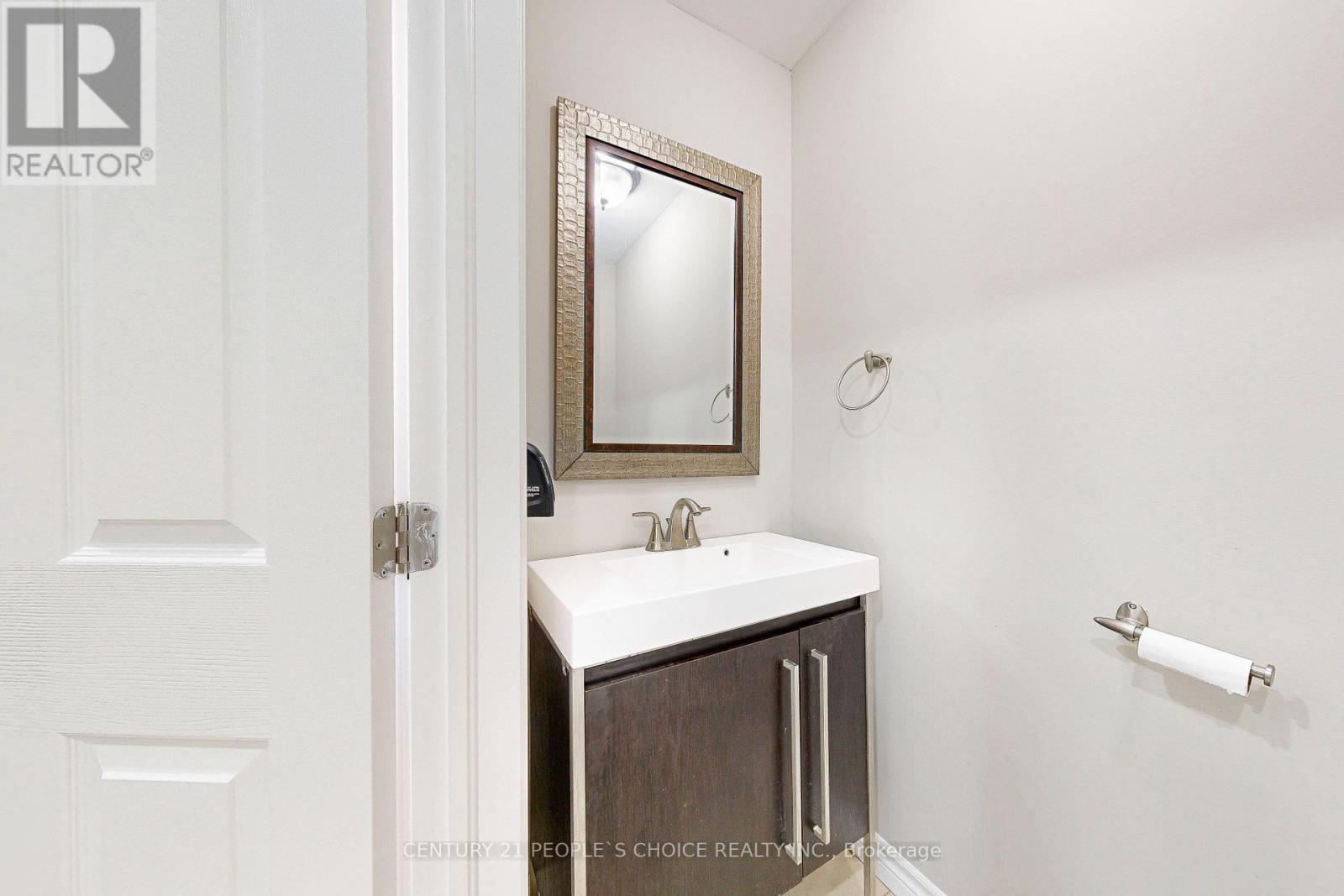 54 Royal Palm Drive, Brampton, Ontario  L6Z 1P6 - Photo 6 - W13037534