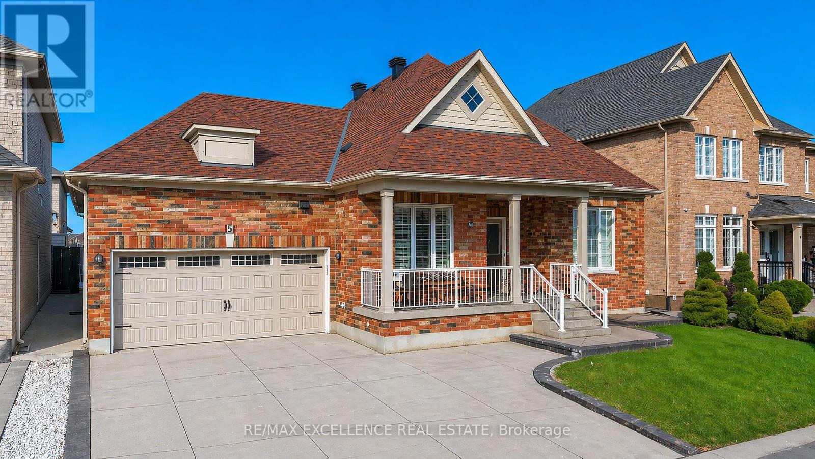 5 Castlegate Boulevard, Brampton, Ontario  L6P 2L4 - Photo 2 - W13037536