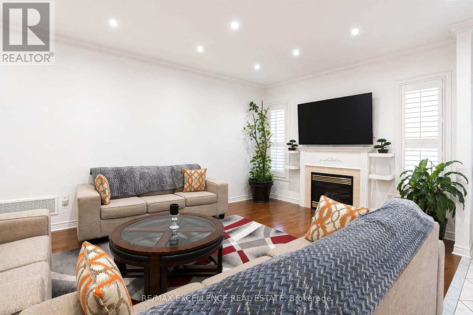 5 Castlegate Boulevard, Brampton, Ontario  L6P 2L4 - Photo 4 - W13037536