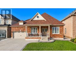 5 CASTLEGATE BOULEVARD, Brampton, Ontario