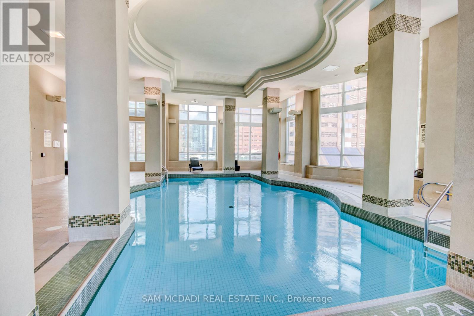 2205 - 208 Enfield Place, Mississauga, Ontario  L5B 0G8 - Photo 18 - W13037560