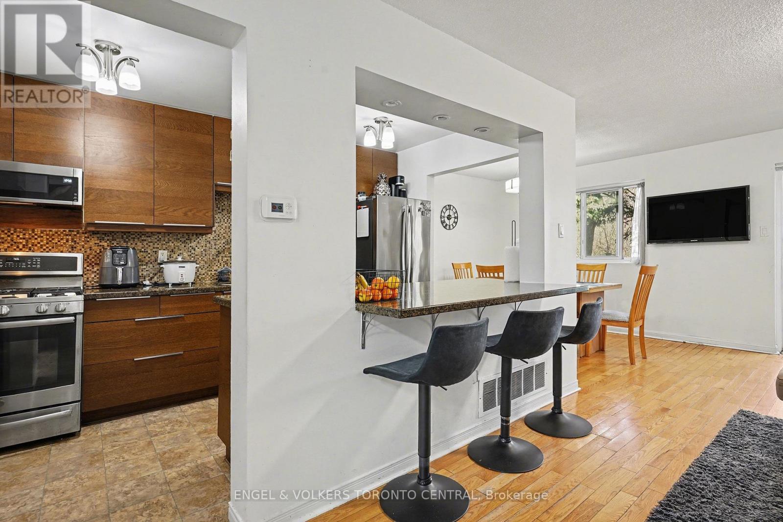 19 - 6779 Glen Erin Drive, Mississauga, Ontario  L5N 2C1 - Photo 5 - W13037616