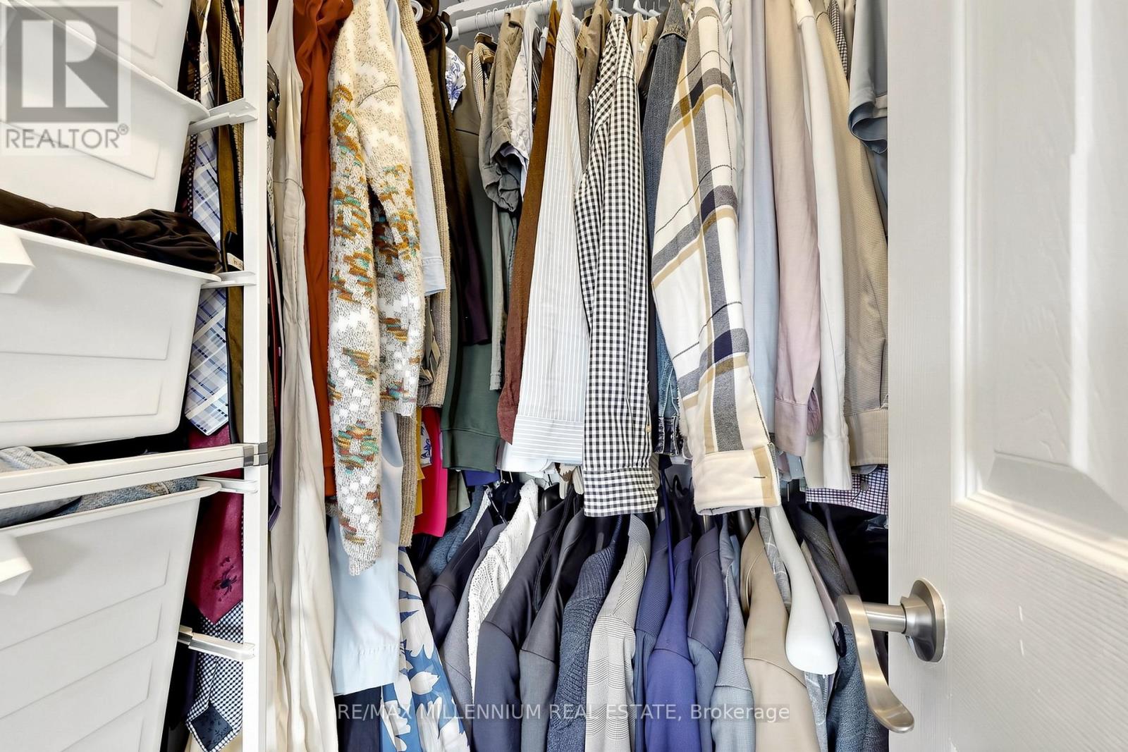 584 Four Winds Way, Mississauga, Ontario  L5R 3M4 - Photo 21 - W13037652