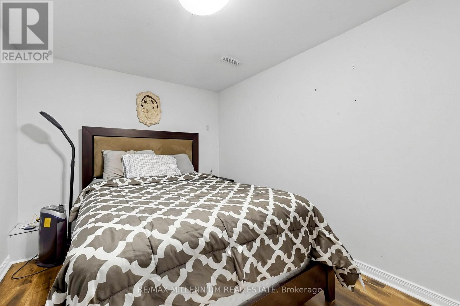 584 Four Winds Way, Mississauga, Ontario  L5R 3M4 - Photo 39 - W13037652