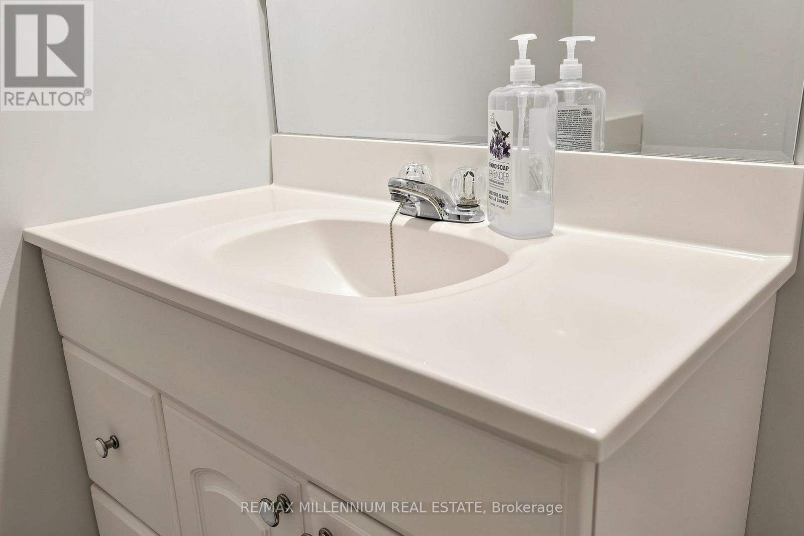 584 Four Winds Way, Mississauga, Ontario  L5R 3M4 - Photo 41 - W13037652