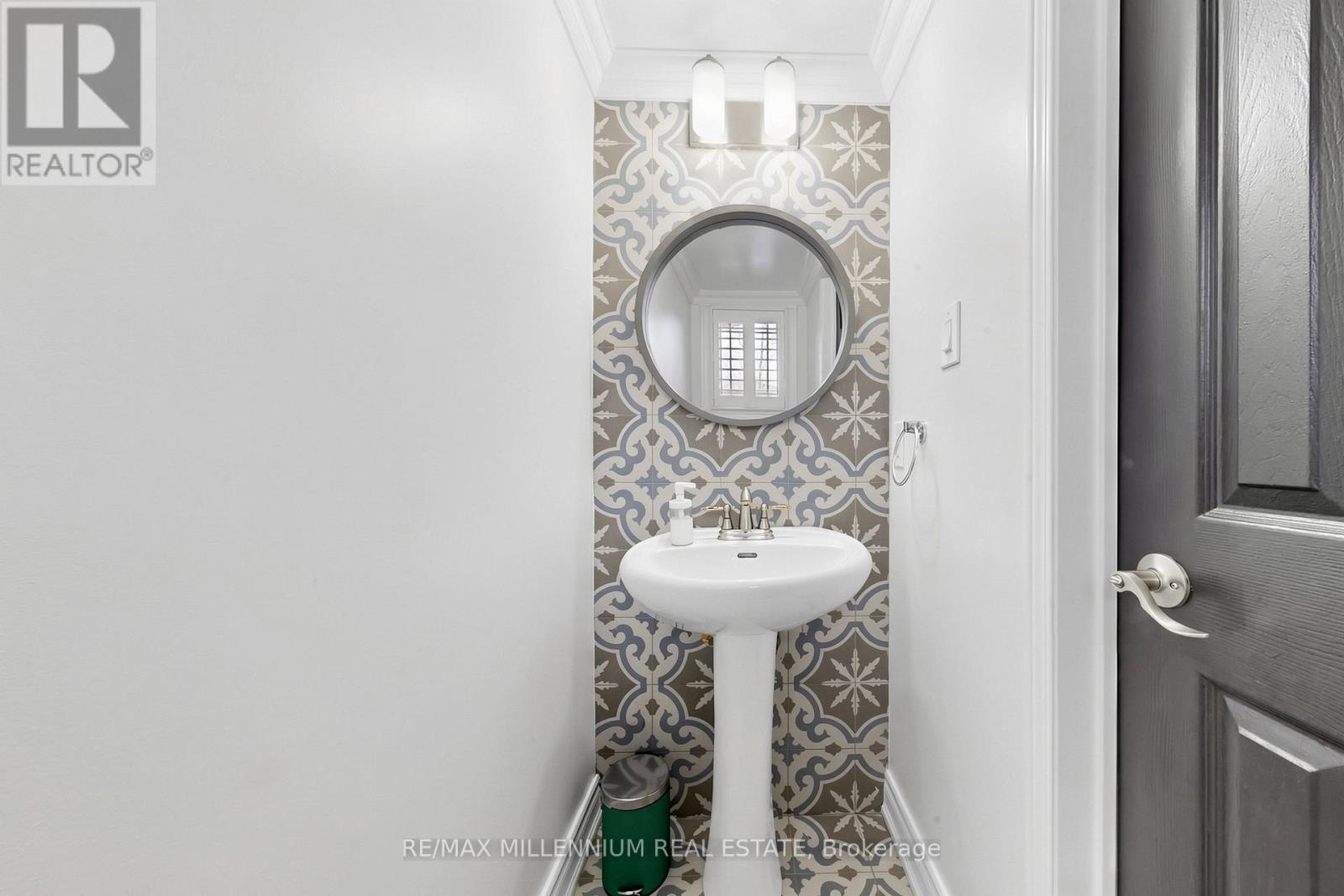 584 Four Winds Way, Mississauga, Ontario  L5R 3M4 - Photo 50 - W13037652