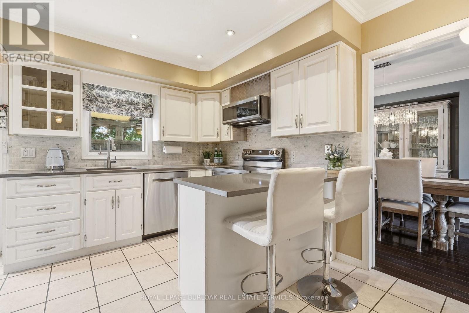 559 Rexway Court, Burlington, Ontario  L7N 3B6 - Photo 14 - W13037656