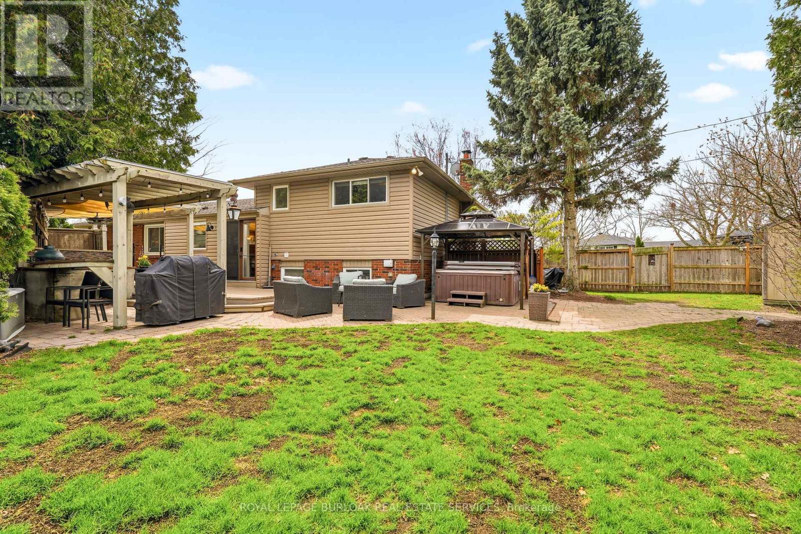 559 Rexway Court, Burlington, Ontario  L7N 3B6 - Photo 39 - W13037656