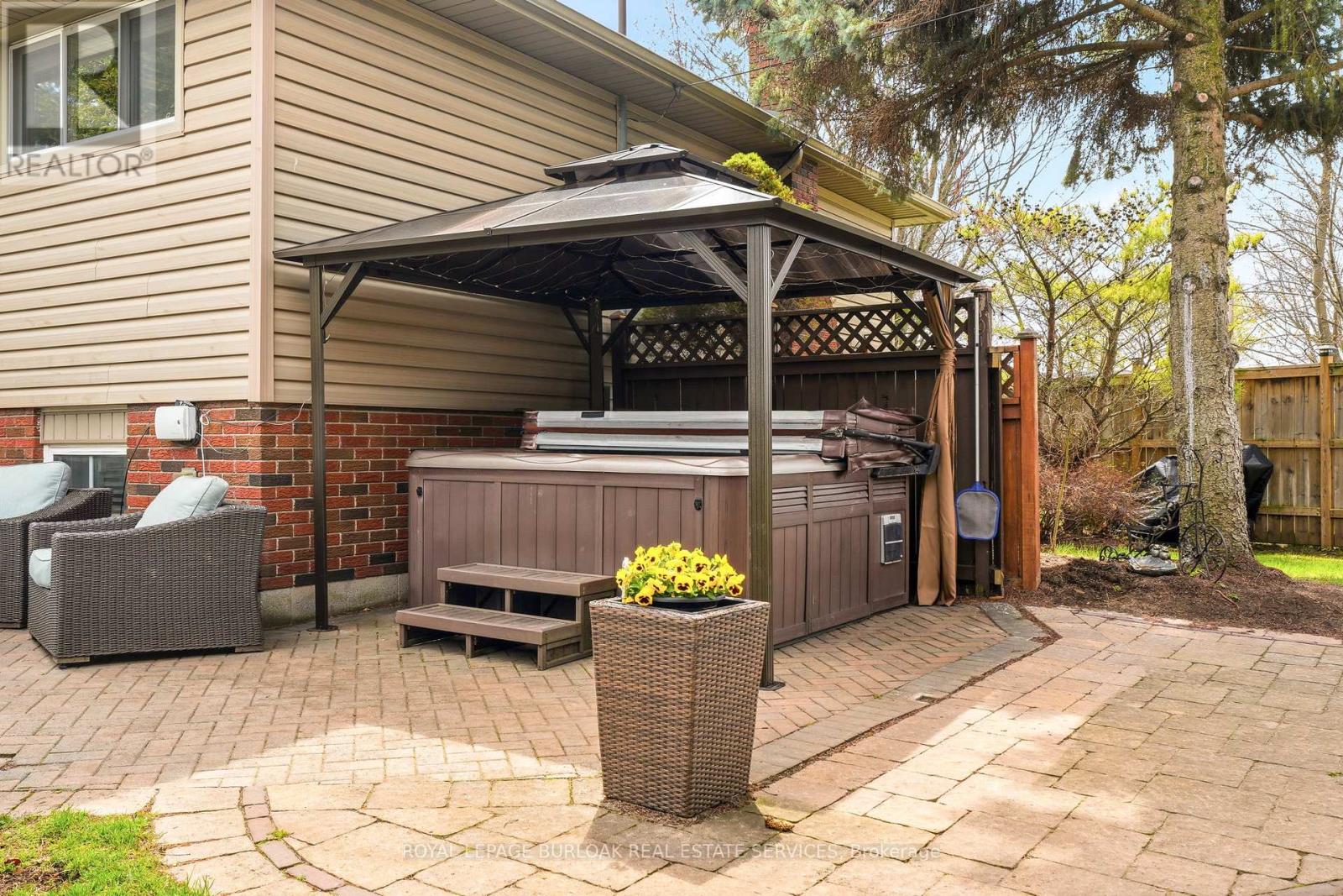 559 Rexway Court, Burlington, Ontario  L7N 3B6 - Photo 40 - W13037656