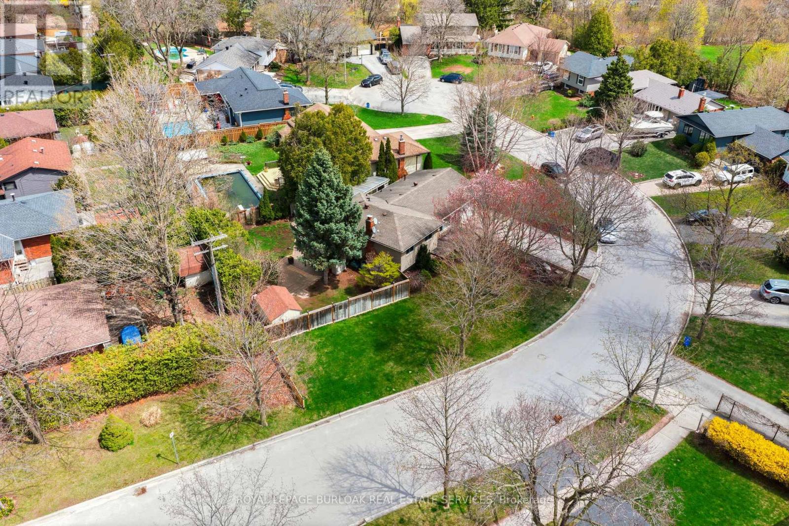 559 Rexway Court, Burlington, Ontario  L7N 3B6 - Photo 49 - W13037656