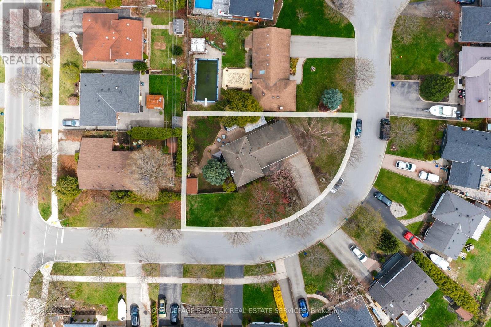 559 Rexway Court, Burlington, Ontario  L7N 3B6 - Photo 50 - W13037656