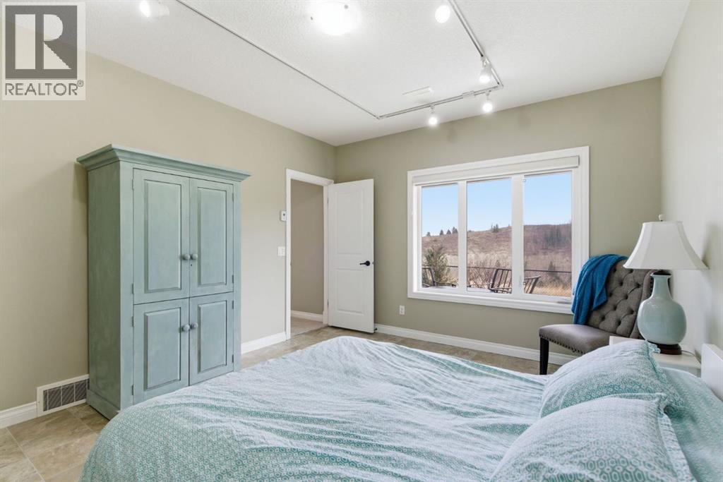 135 Jumping Pound Terrace, Cochrane, Alberta  T4C 0K6 - Photo 39 - A2303597