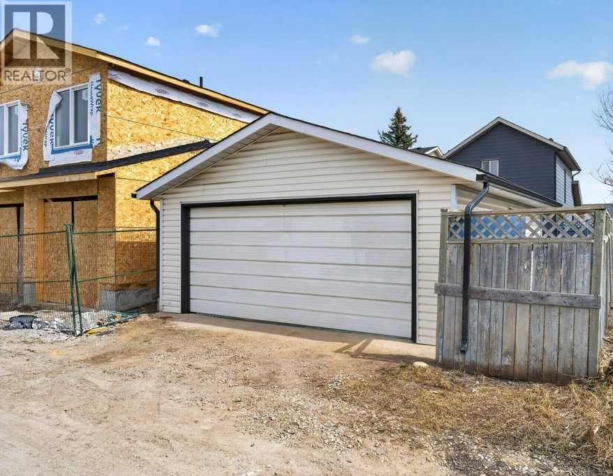 35 Martinview Crescent Ne, Calgary, Alberta  T3J 2S2 - Photo 37 - A2304500