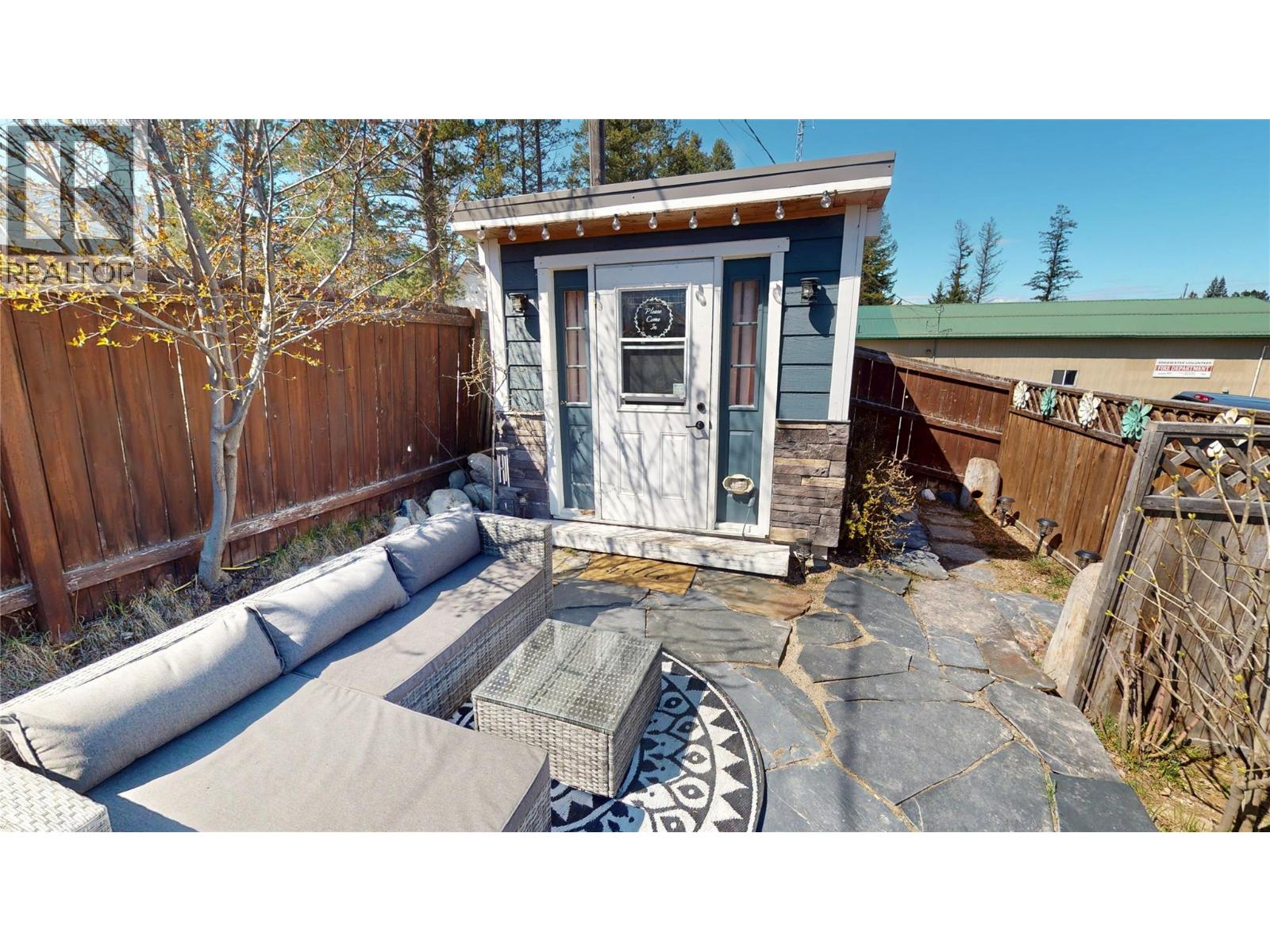 5728 Vermillion Street, Edgewater, British Columbia  V0A 1E0 - Photo 40 - 10384275