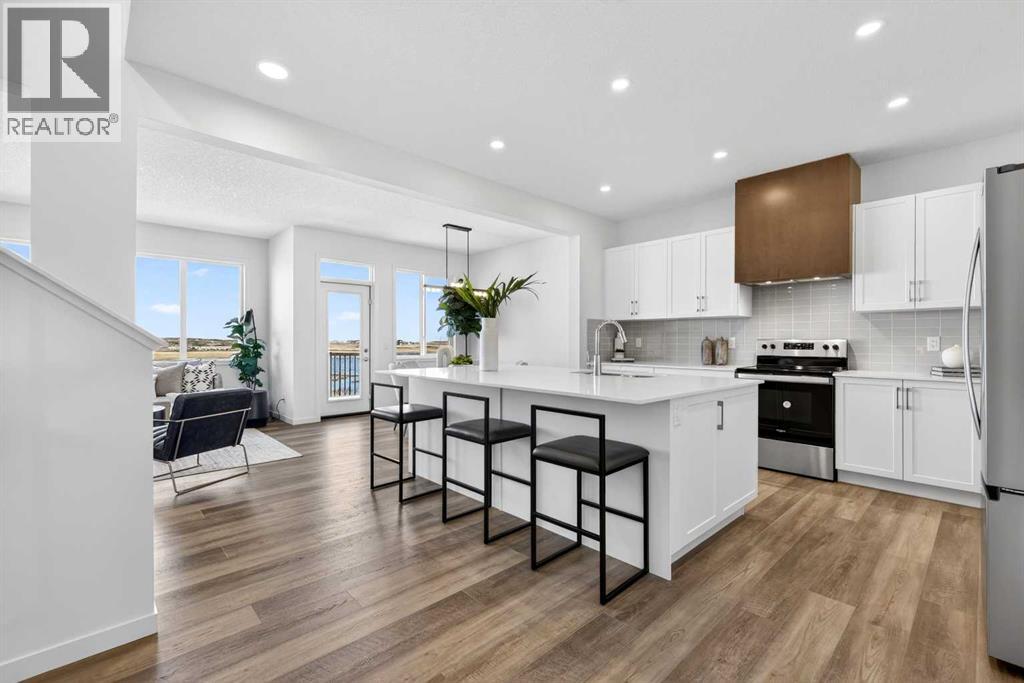 211 Corner Glen Crescent NE, Calgary, Alberta  T3N 2L8 - Photo 6 - A2273876