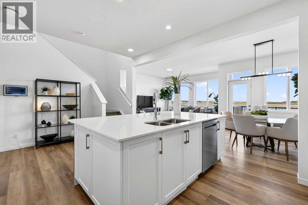 211 Corner Glen Crescent NE, Calgary, Alberta  T3N 2L8 - Photo 8 - A2273876