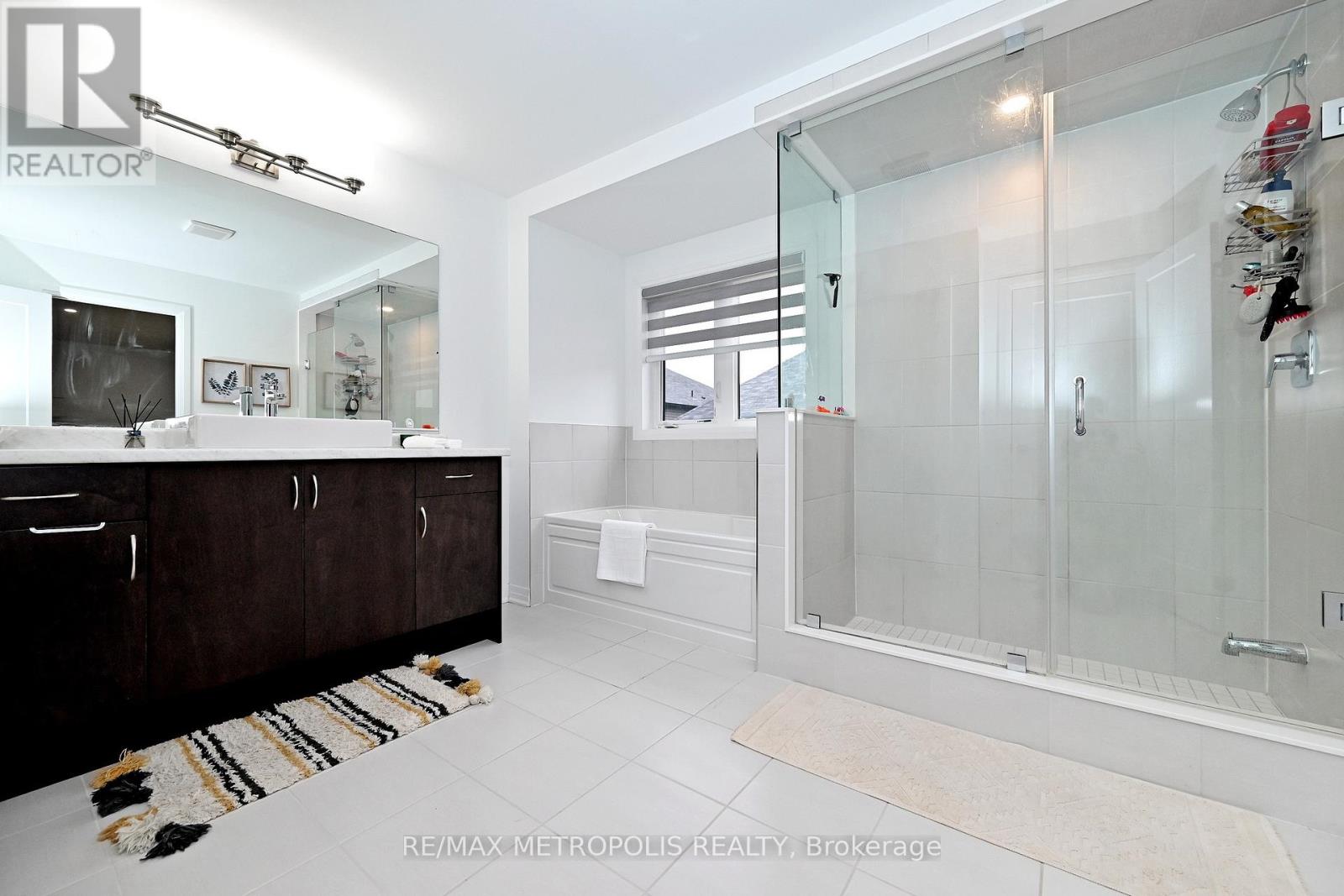 14 Jenner Drive, Brant, Ontario  N3L 3L3 - Photo 18 - X13037438