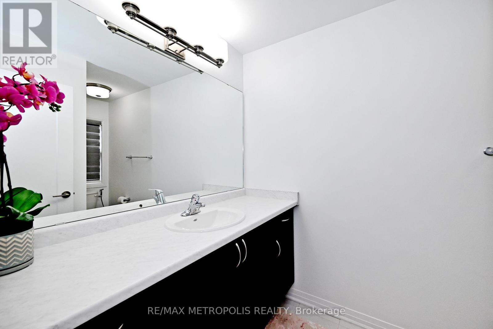 14 Jenner Drive, Brant, Ontario  N3L 3L3 - Photo 26 - X13037438