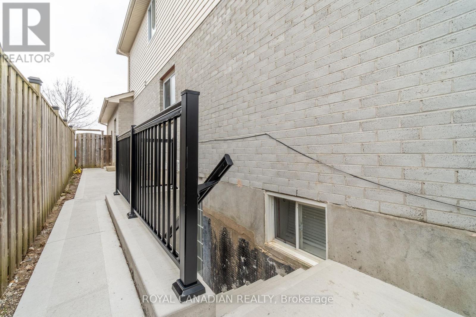 1723 Stackhouse Avenue, London North, Ontario  N5X 4H9 - Photo 34 - X13037464