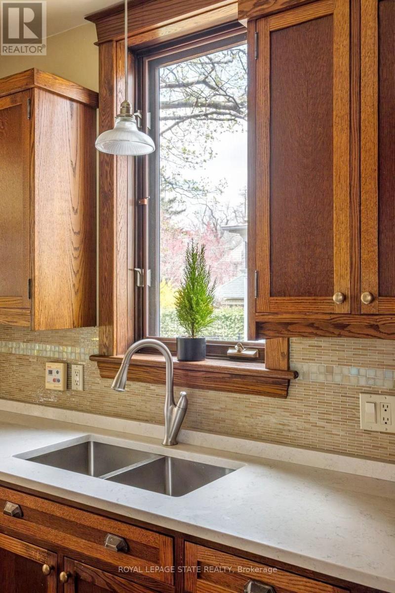 91 Paisley Avenue N, Hamilton (Westdale), Ontario  L8S 4H2 - Photo 13 - X13037476