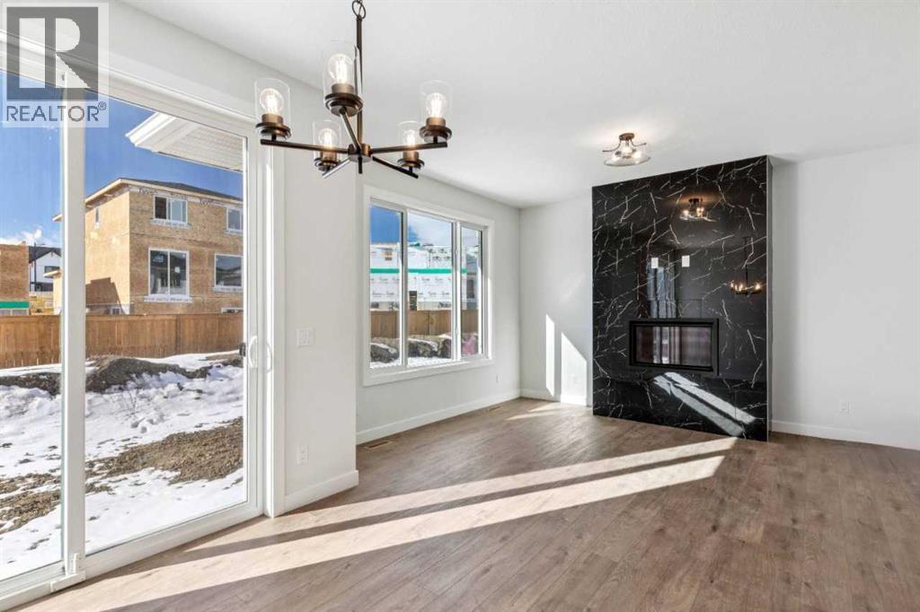 132 Southbow Village Way, Cochrane, Alberta  T4C 3J9 - Photo 12 - A2282654