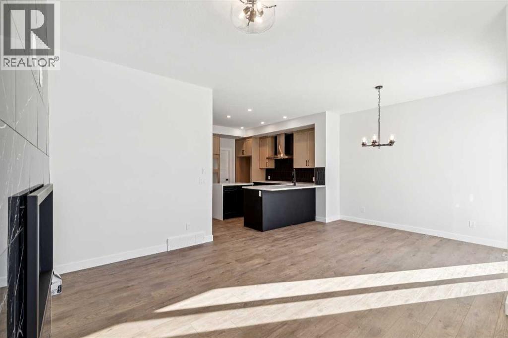 132 Southbow Village Way, Cochrane, Alberta  T4C 3J9 - Photo 17 - A2282654