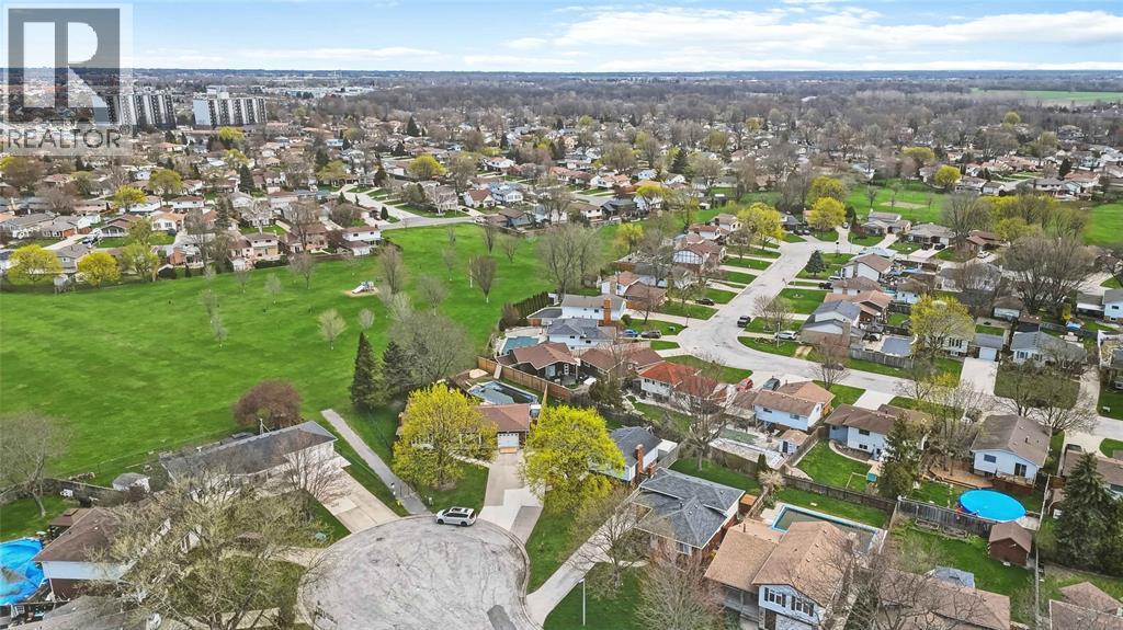 702 Frost Court, Sarnia, Ontario  N7S 4H3 - Photo 40 - 26008728