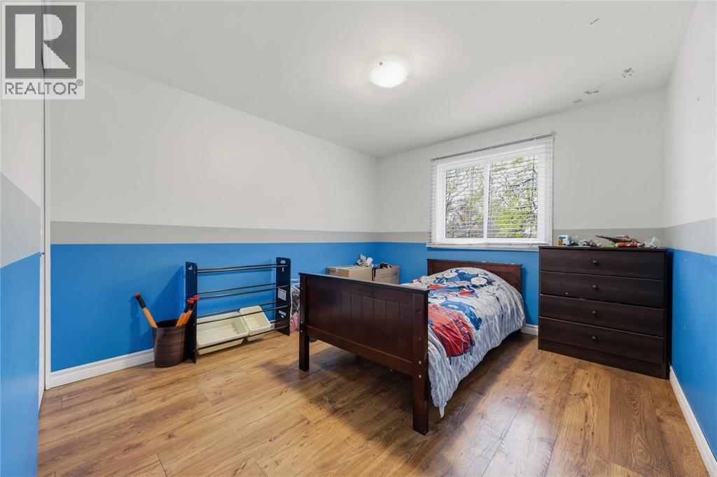 702 Frost Court, Sarnia, Ontario  N7S 4H3 - Photo 16 - 26008728