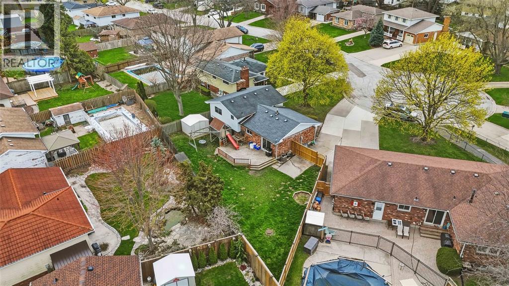 702 Frost Court, Sarnia, Ontario  N7S 4H3 - Photo 34 - 26008728