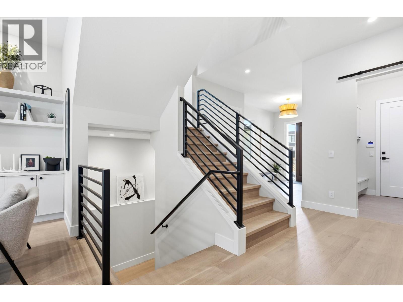 451 Vision Court, Kelowna, British Columbia  V1W 0C4 - Photo 18 - 10376857